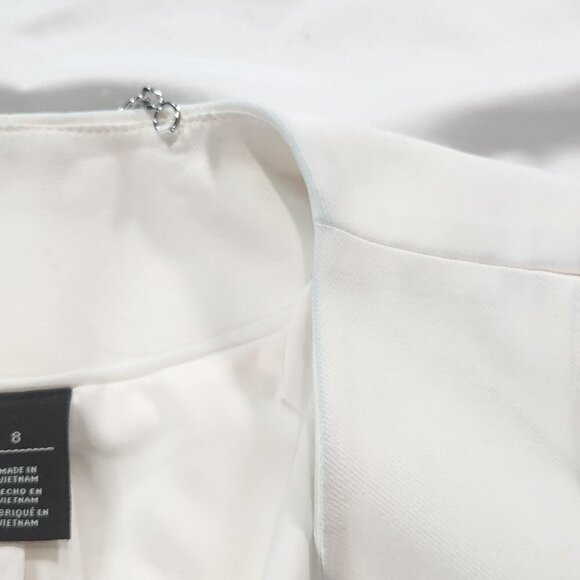 White House Black Market White Blazer Size 8 
lot H - Picture 5 of 9